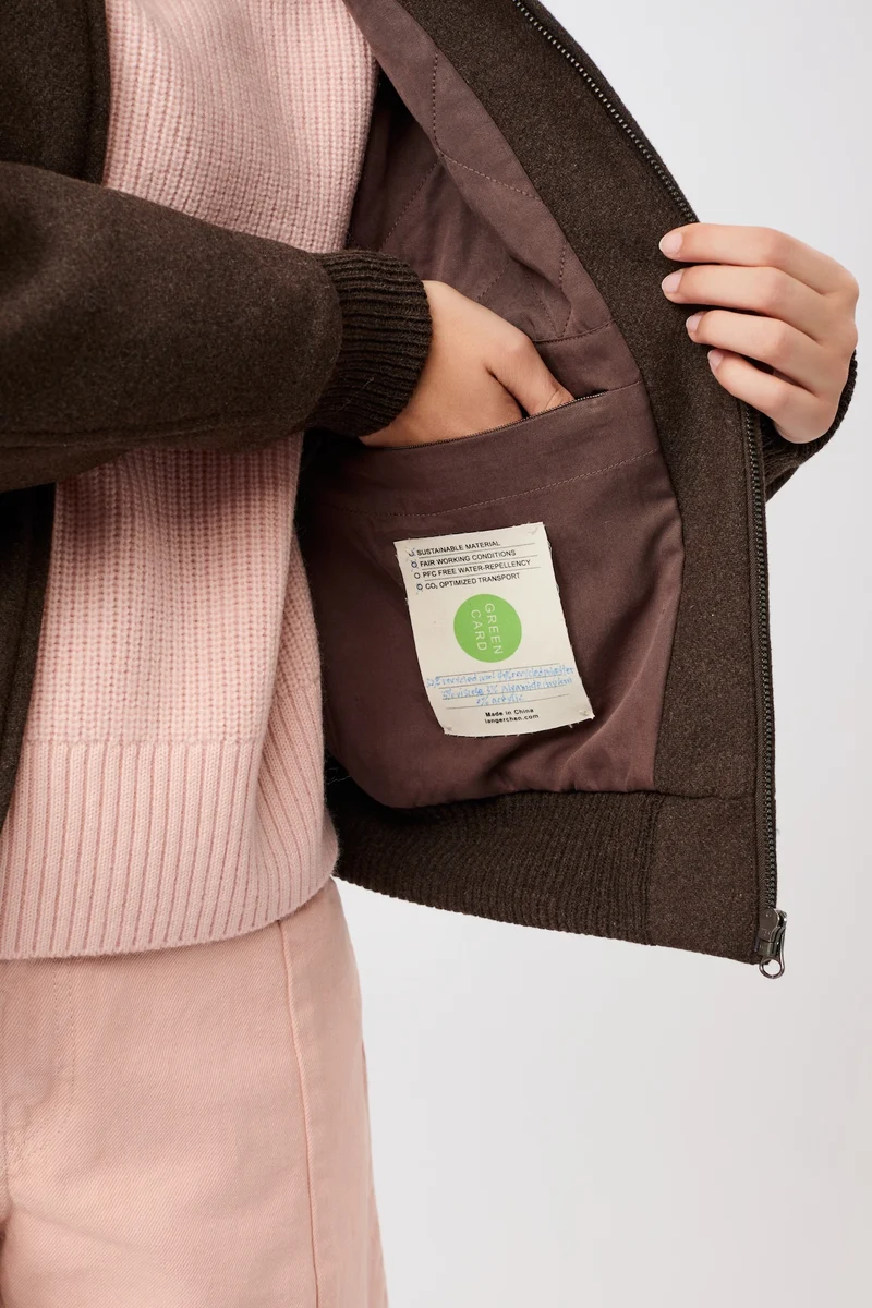 Blouson Style aus recycelter Wolle (Coffee)