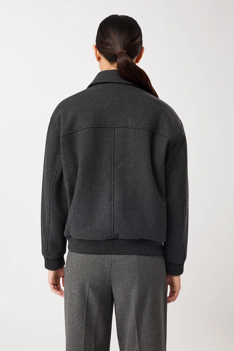 Blouson Style aus recycelter Wolle (Anthra)