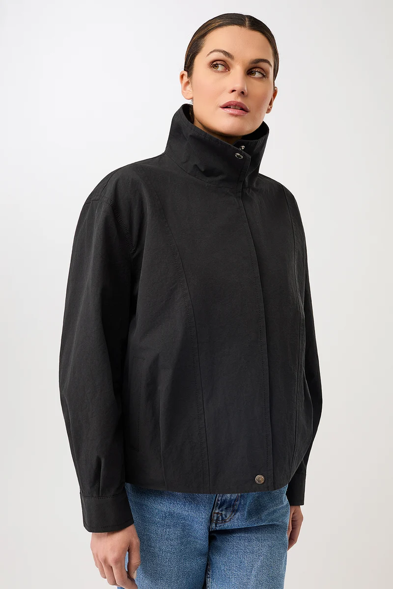 Modische Bomberjacke mit Kellerfalte im Rücken (Black)