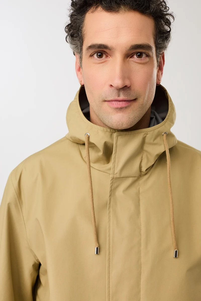 Regenparka mit seitlichen Reißverschlüssen am Saum (Breeze)