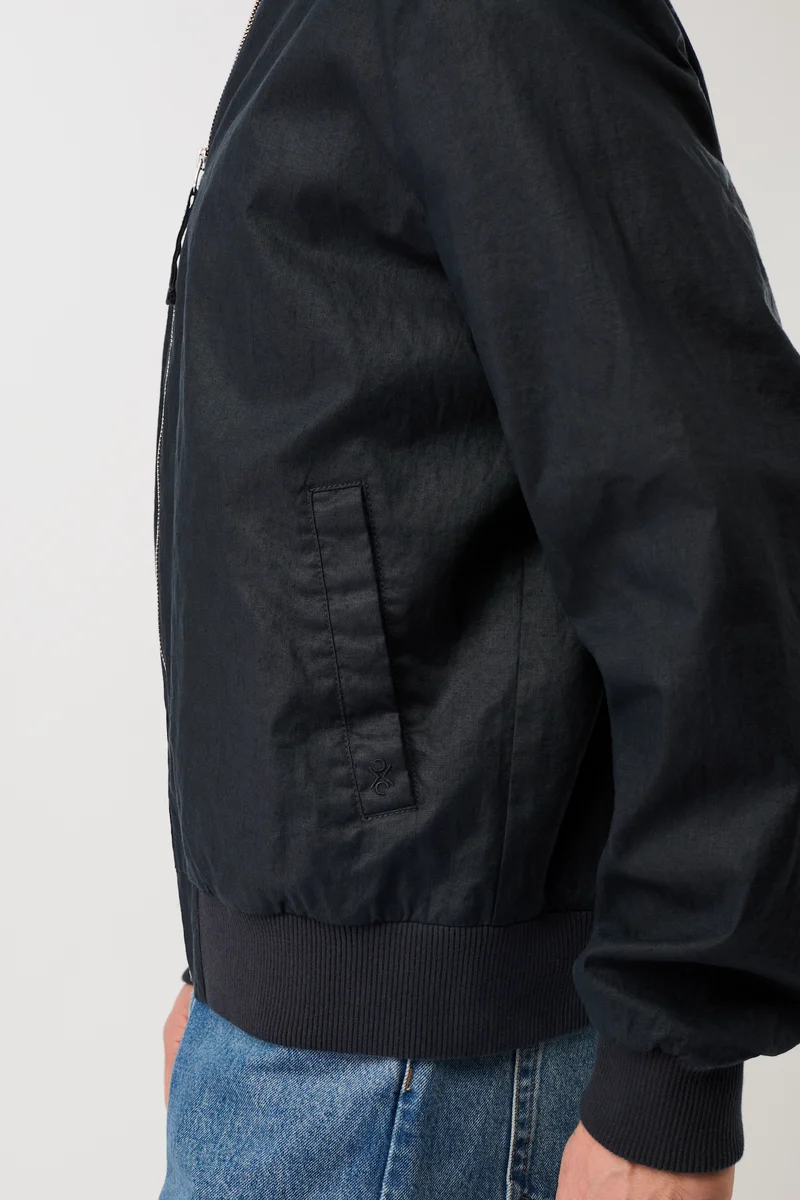 Bomberjacke aus beschichtetem Leinen (Navy)