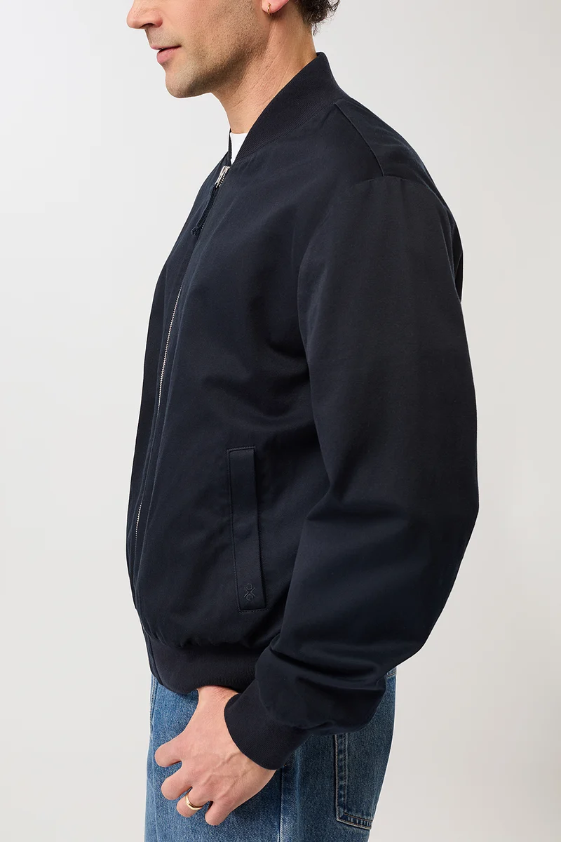 Bomberjacke mit Rippenbund aus Bio-Baumwolle (Navy)