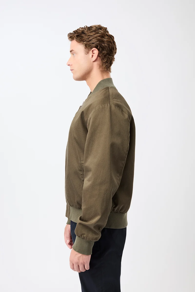 Bomberjacke mit Rippenbund aus Bio-Baumwolle (Stone Moss)