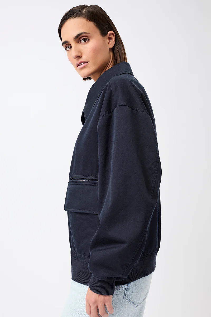 Blousonjacke mit großen Taschen (Navy)