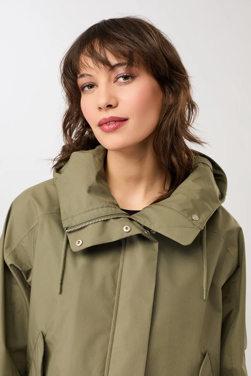 Kapuzenjacke mit Falten am Arm (Stone Moss)