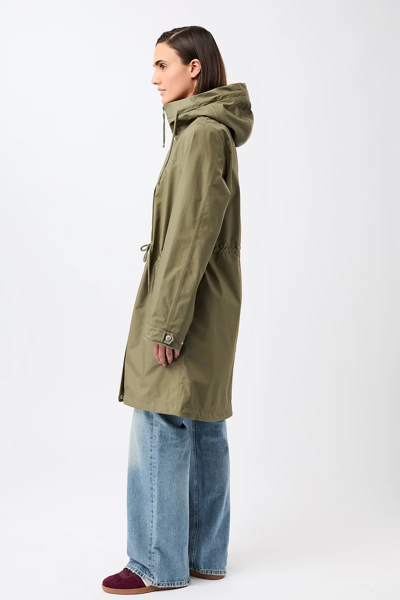 Langer Parka mit Leistentasche (Stone Moss)