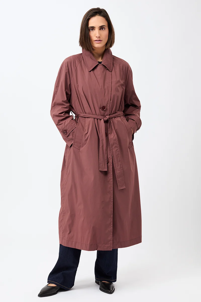 Leichter Trenchcoat, klassisch geschnitten mit Raglannaht (Rubywood)