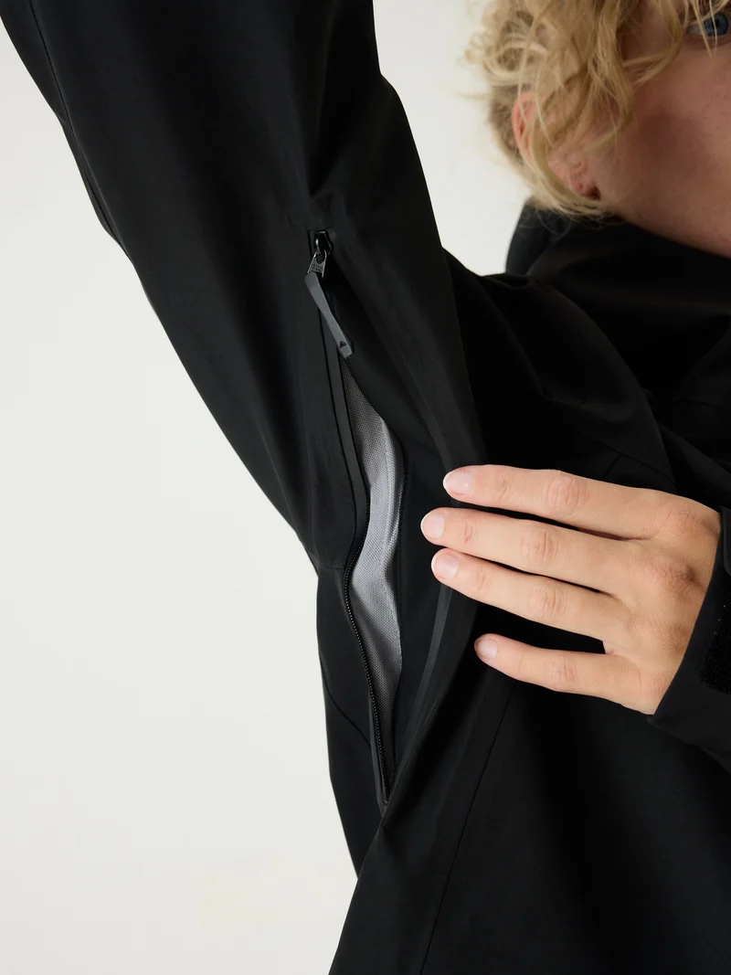 AW Hardshell Jacket 10M Black | Women