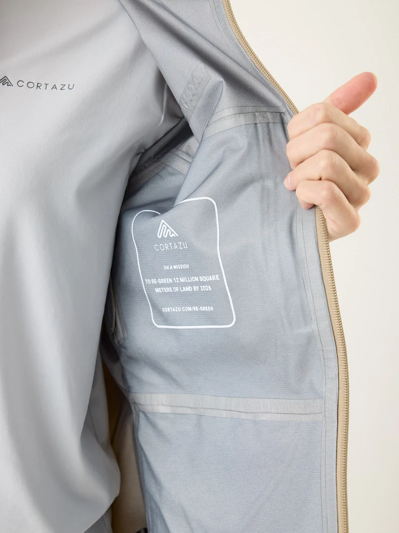 AR Hardshell Jacket Beige | Women