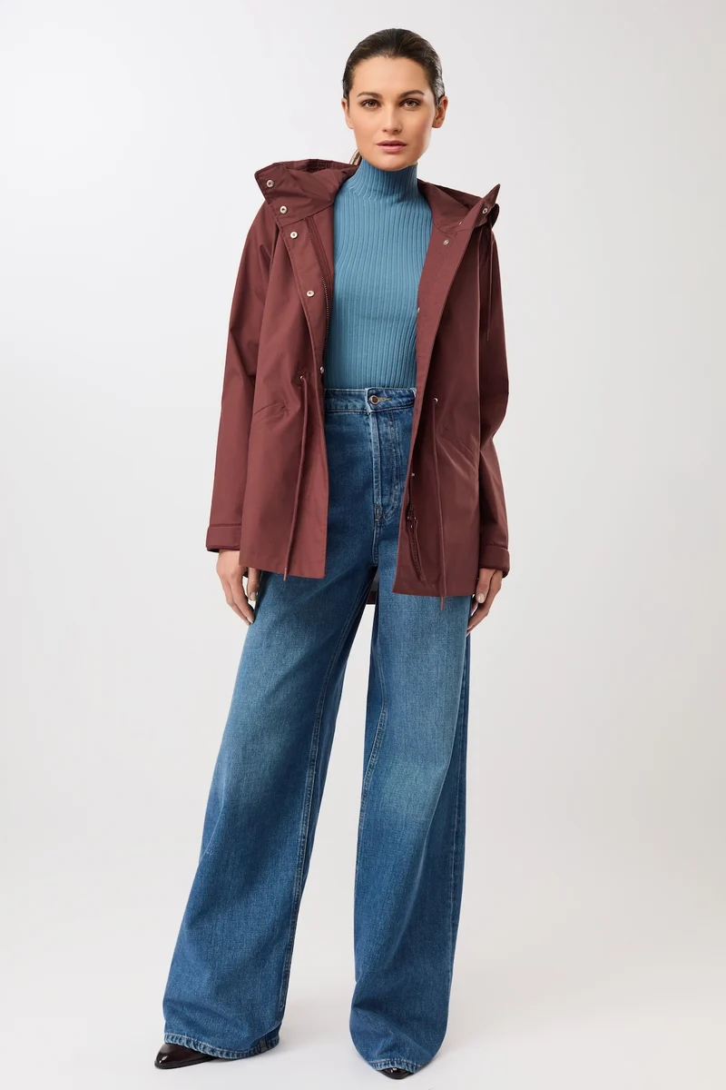 Kurzer Regenparka aus Bio-Baumwolle (Rubywood)
