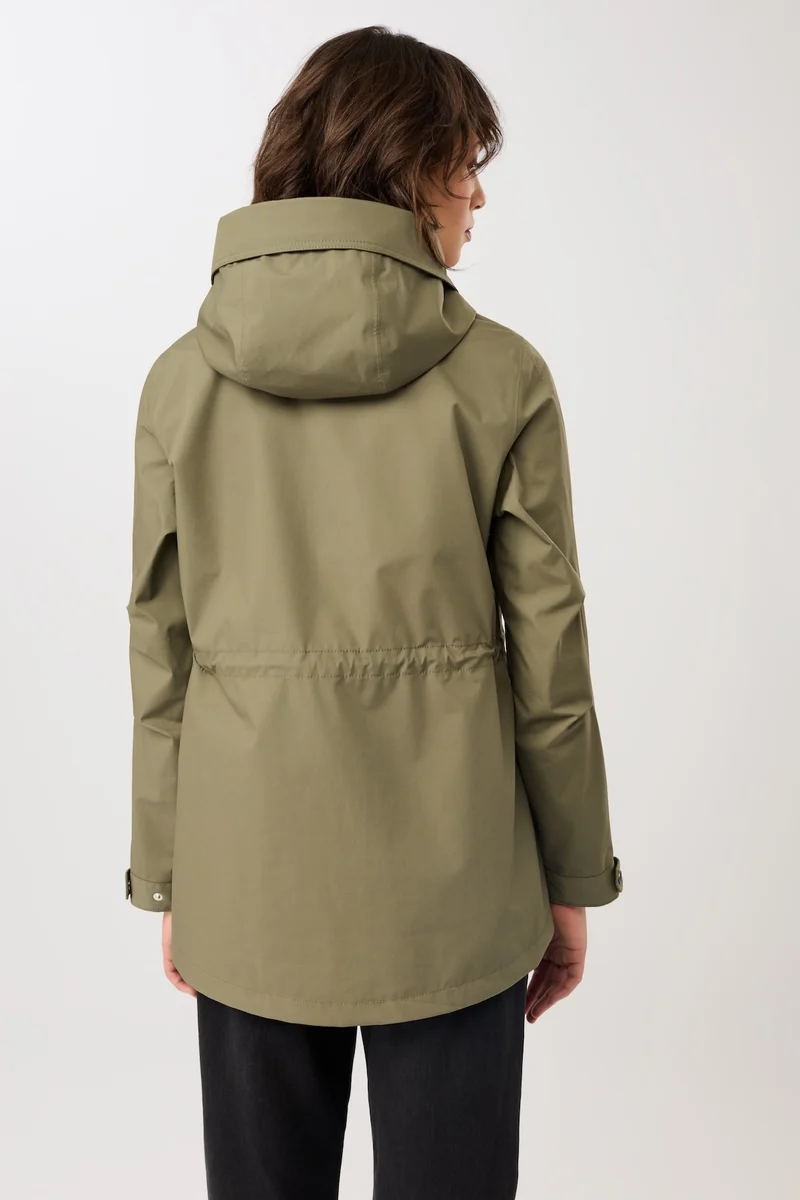 Kurzer Regenparka aus Bio-Baumwolle (Stone Moss)