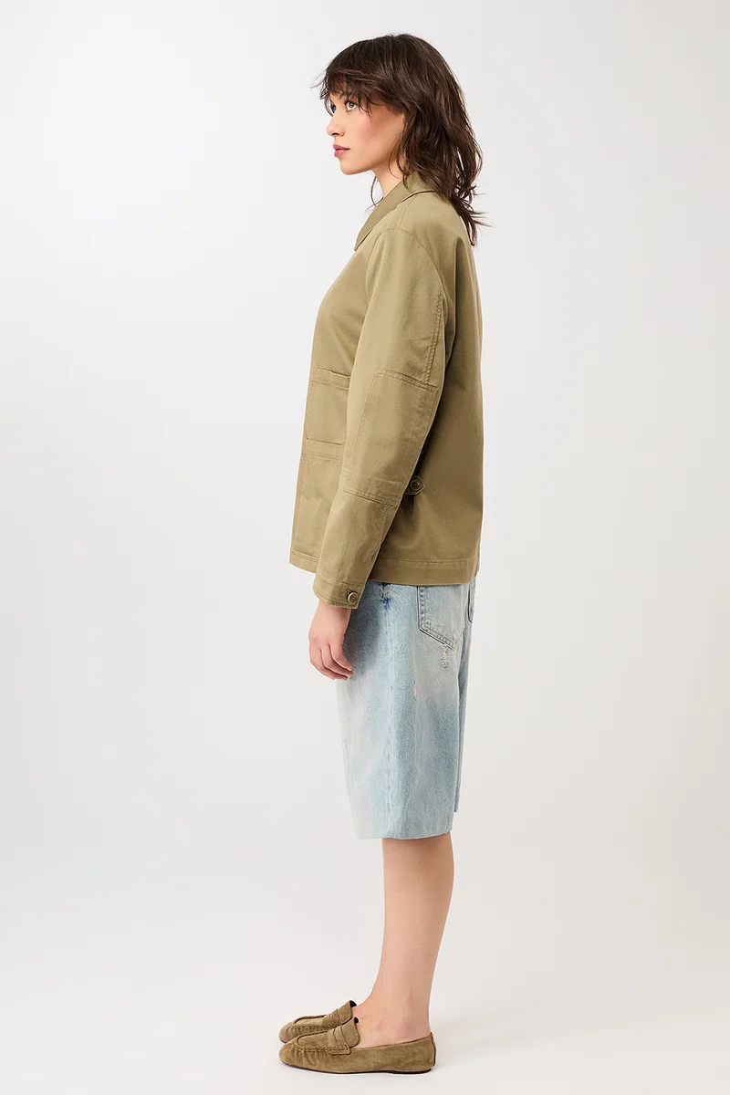 Kurze Jacke mit Knöpfen (Breeze)