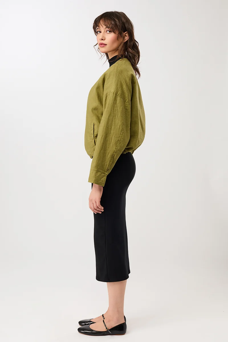 Rundhals Bomberjacke mit Leistentasche (Green Olive)