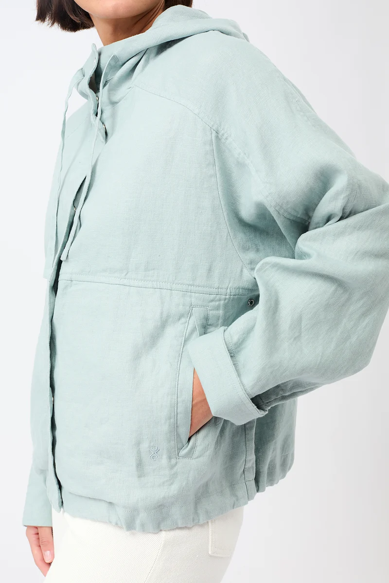 Lockere Jacke mit Kordelzug in Kapuze (Flow)
