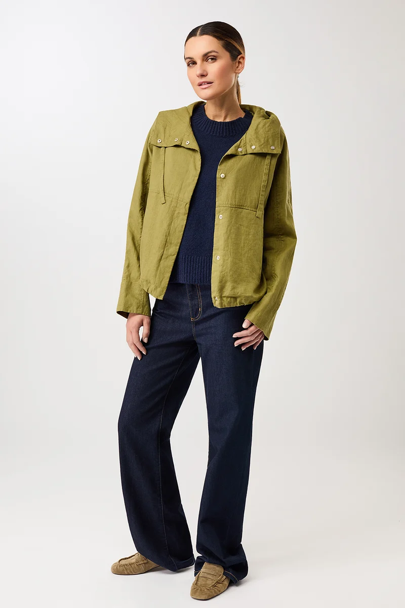 Lockere Jacke mit Kordelzug in Kapuze (Green Olive)