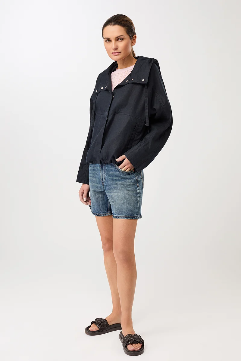 Lockere Jacke mit Kordelzug in Kapuze (Navy)