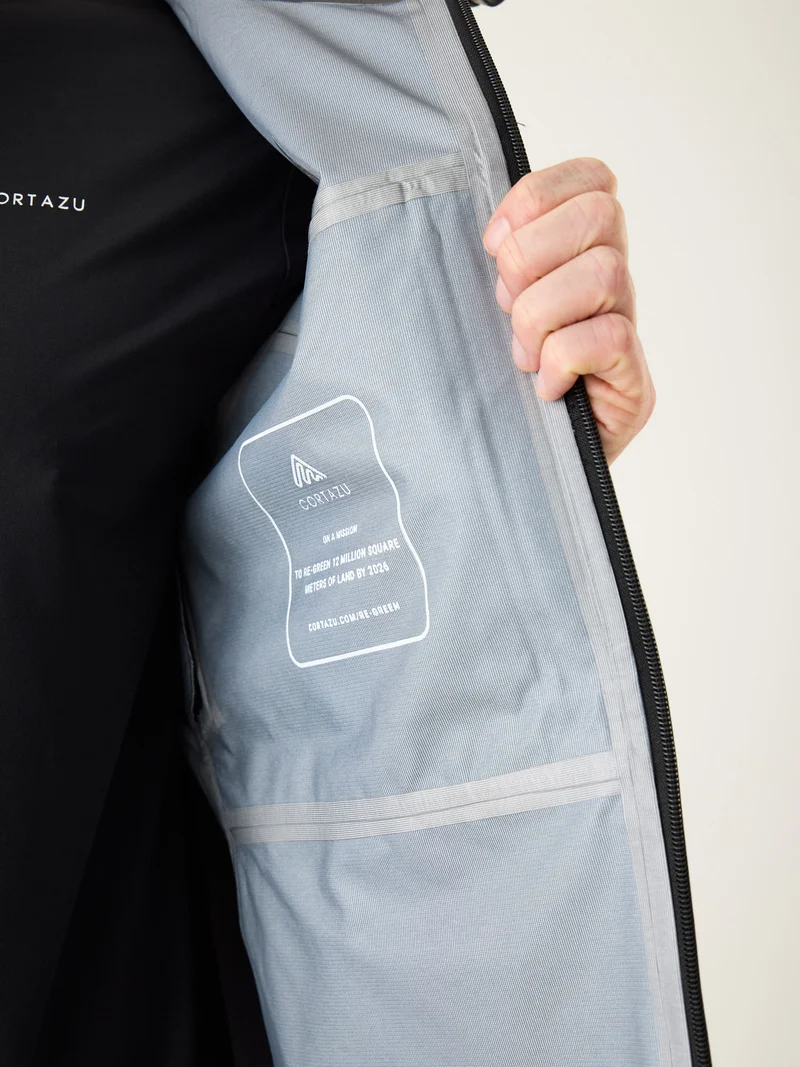AR Hardshell Jacket Black | Men