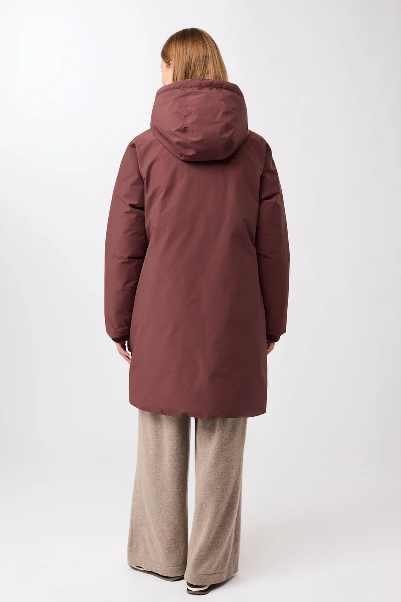 Lange Jacke mit Kapuze und Eco Daune (Burgundy)