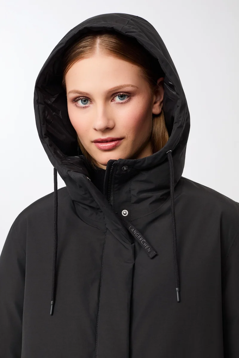 Lange Jacke mit Kapuze und Eco Daune (Black)
