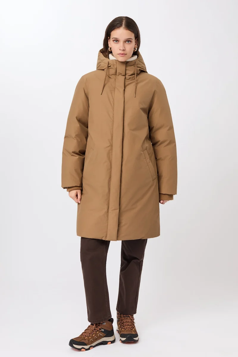 Lange Jacke mit Kapuze und Eco Daune (Oak)