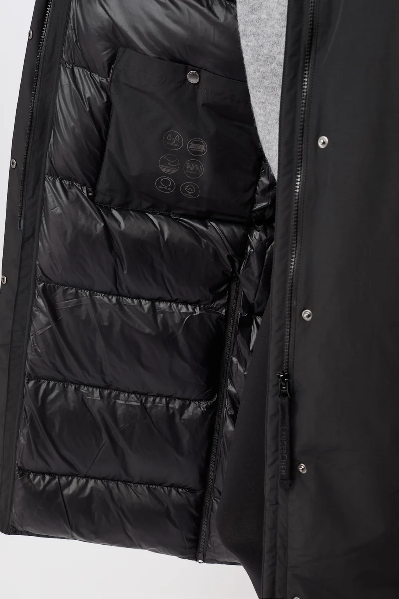 Langer Mantel aus Eco Daune mit Kapuze (Black)