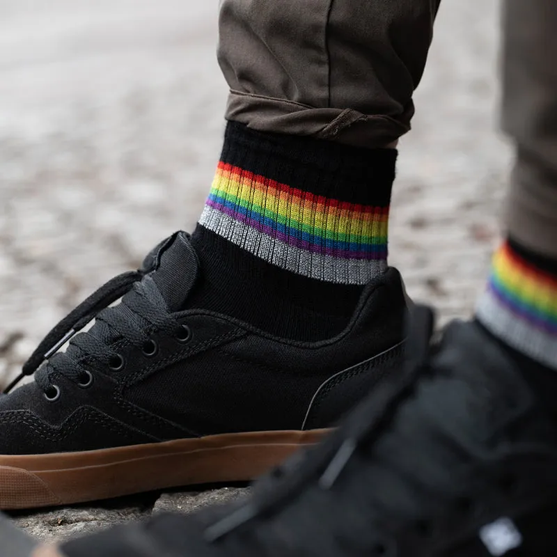 Reflektierende Socken: black rainbow (kurz)