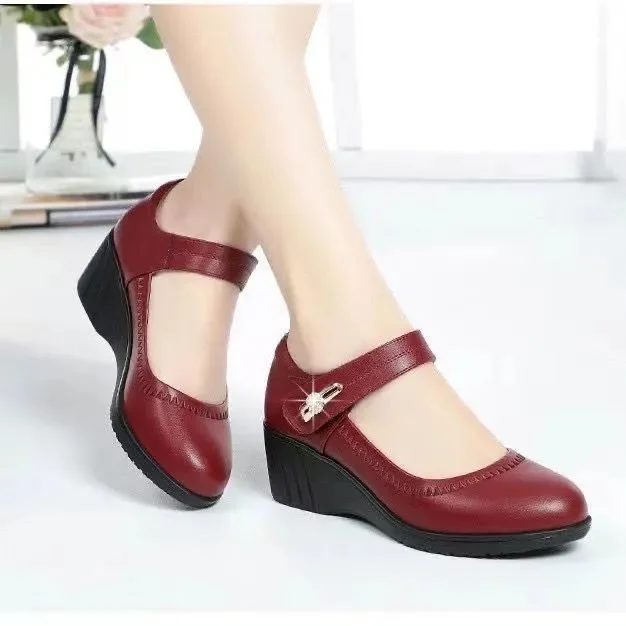Leyni™ – Elegante, Bequeme Schuhe mit Mittelhohen Absätzen