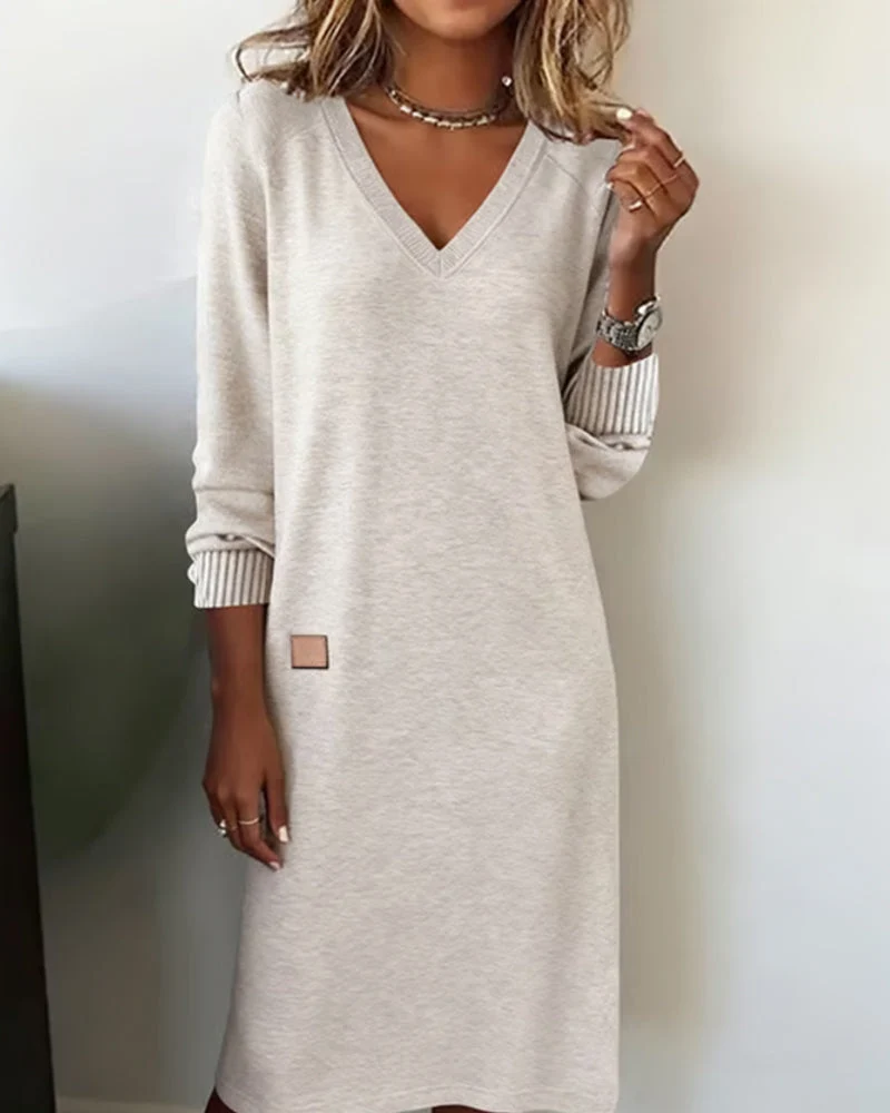 Aurora™ Strickkleid – Eleganz, Komfort und Femininität vereint
