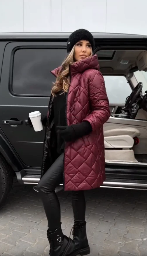 Bogna | Stilvolle wattierte Winterjacke mit Kapuze