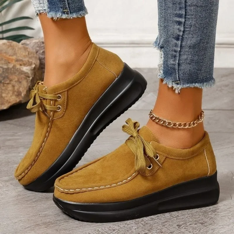 LOUISE MARIE | Schuhe mit maximalem Komfort und erhöhtem Absatz für die Herbst-/Wintersaison