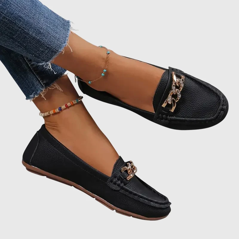 Anja – Stilvolle Damenschuhe mit Kettenverzierung