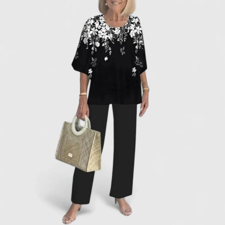 Kerstin – Elegantes Damenoutfit mit Blumenmuster