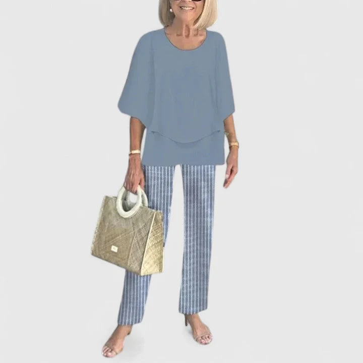 Kerstin – Elegantes Damenoutfit mit Blumenmuster