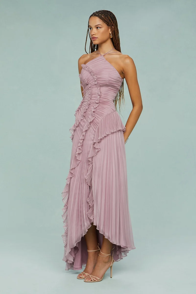 Clara – Maxikleid für Damen mit Falten und Rüschen