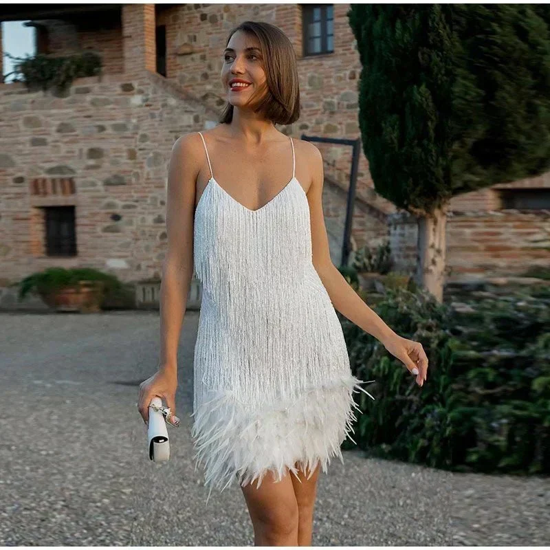 Mila – Abendkleid für Damen mit Fransenverzierung