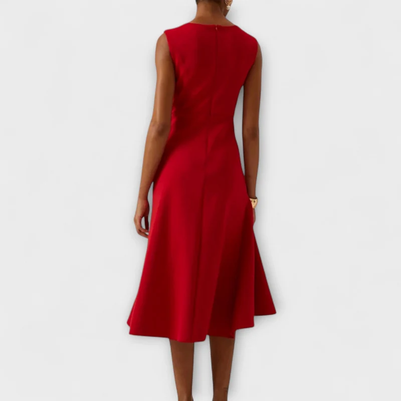 Lena – Asymmetrisches Abendkleid mit drapierten Einsätzen