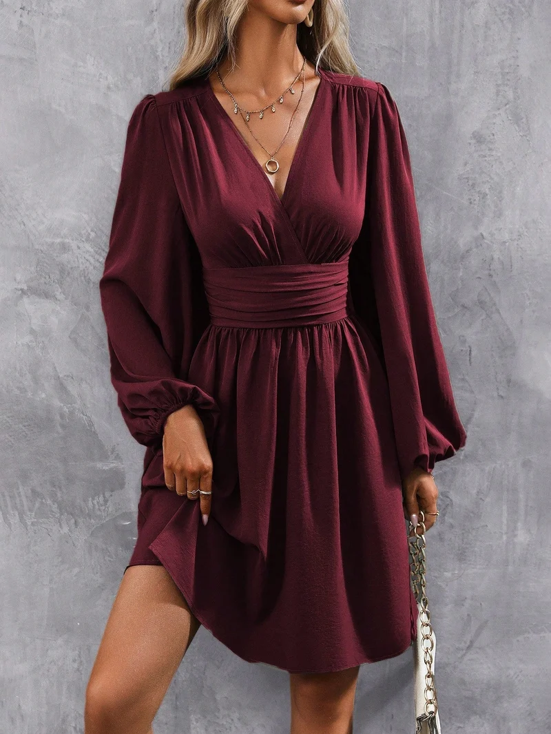 Julia – Damenkleid mit V-Ausschnitt und langen Ärmeln