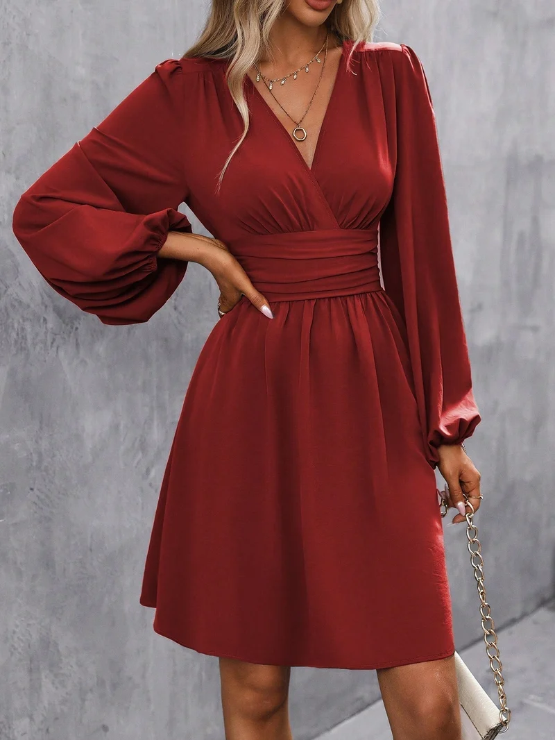 Julia – Damenkleid mit V-Ausschnitt und langen Ärmeln