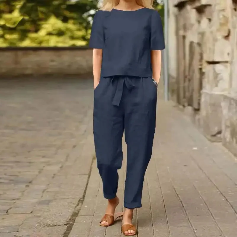 Antonia – Lässiges zweiteiliges Outfit für Damen