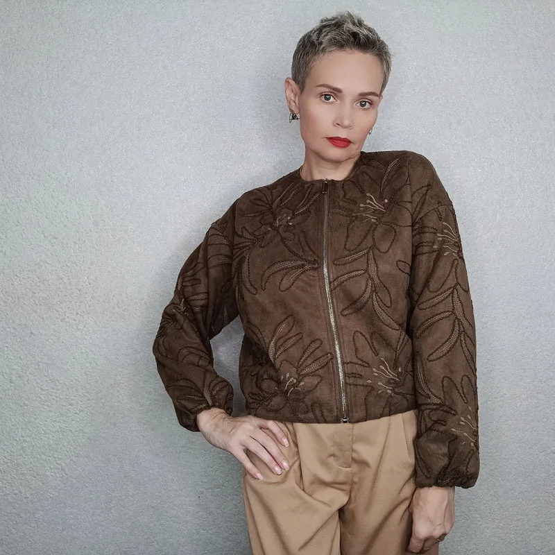 Elvira – Bestickte Freizeitjacke für Damen