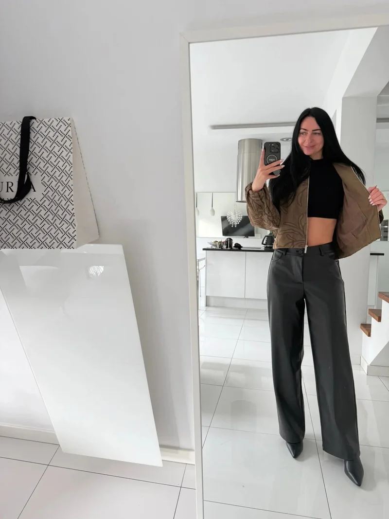 Elvira – Bestickte Freizeitjacke für Damen