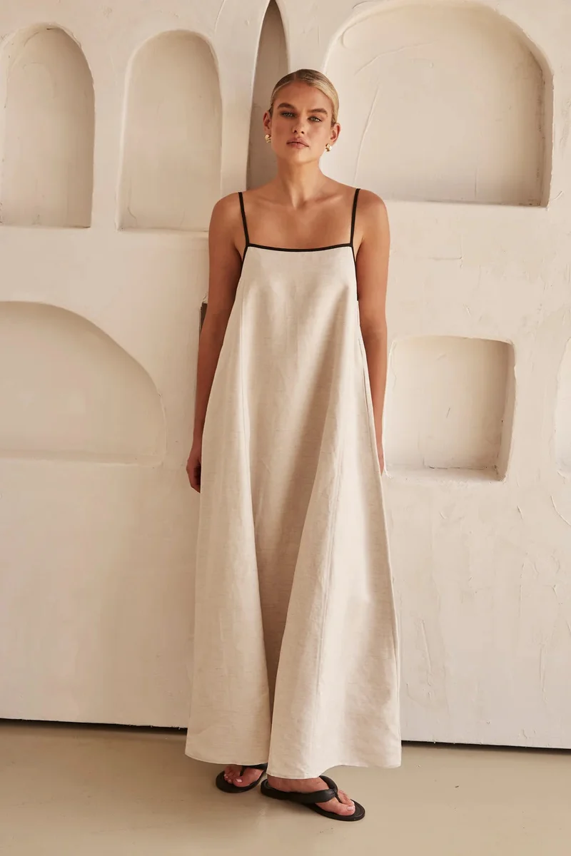 Helga – Lässiges Damenkleid mit Trägern