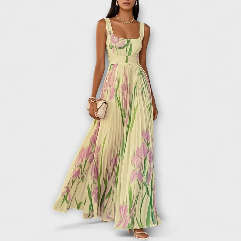 Karin – Damenkleid mit Blumenmuster und Falten