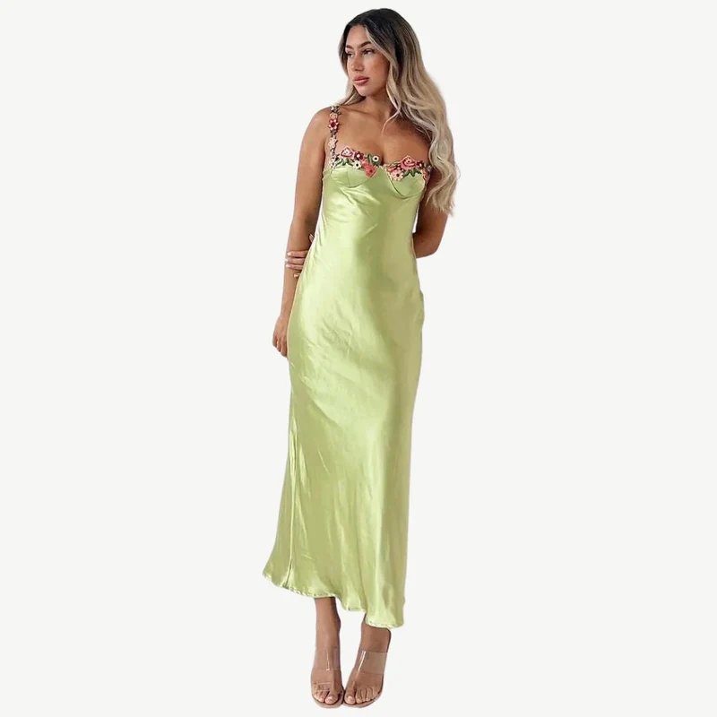 Verena – Damen-Abendkleid aus Satin mit Blumenmuster