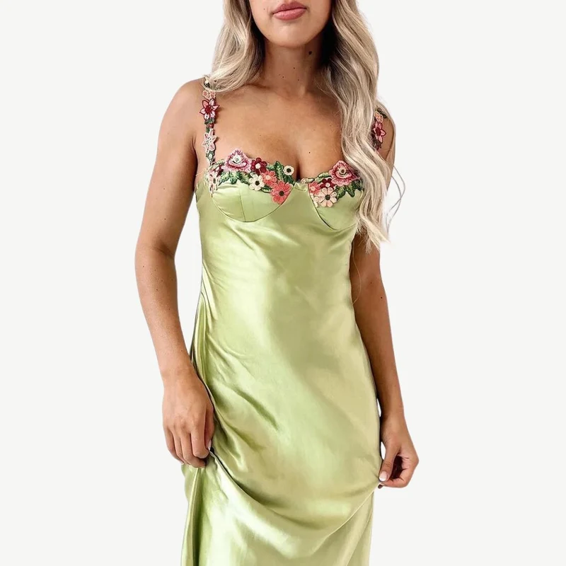 Verena – Damen-Abendkleid aus Satin mit Blumenmuster