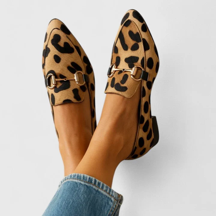 Hannah – Damenschuhe: Leopardenmuster-Hausschuhe mit spitzer Zehenpartie
