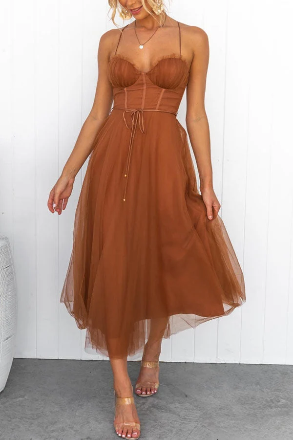 Sandra – Damenkleid aus Chiffon mit Hosenträgern und Tüll