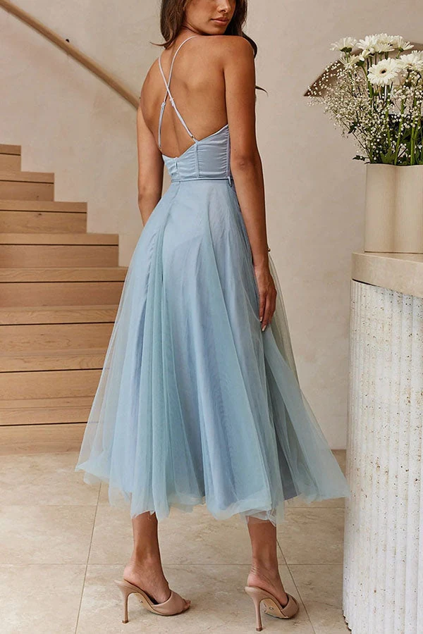 Sandra – Damenkleid aus Chiffon mit Hosenträgern und Tüll