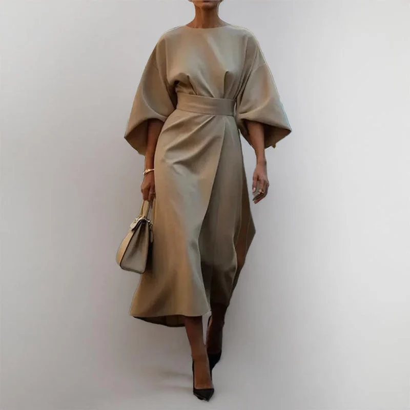 Paula – Elegantes Satinkleid mit Fledermausärmeln für Damen