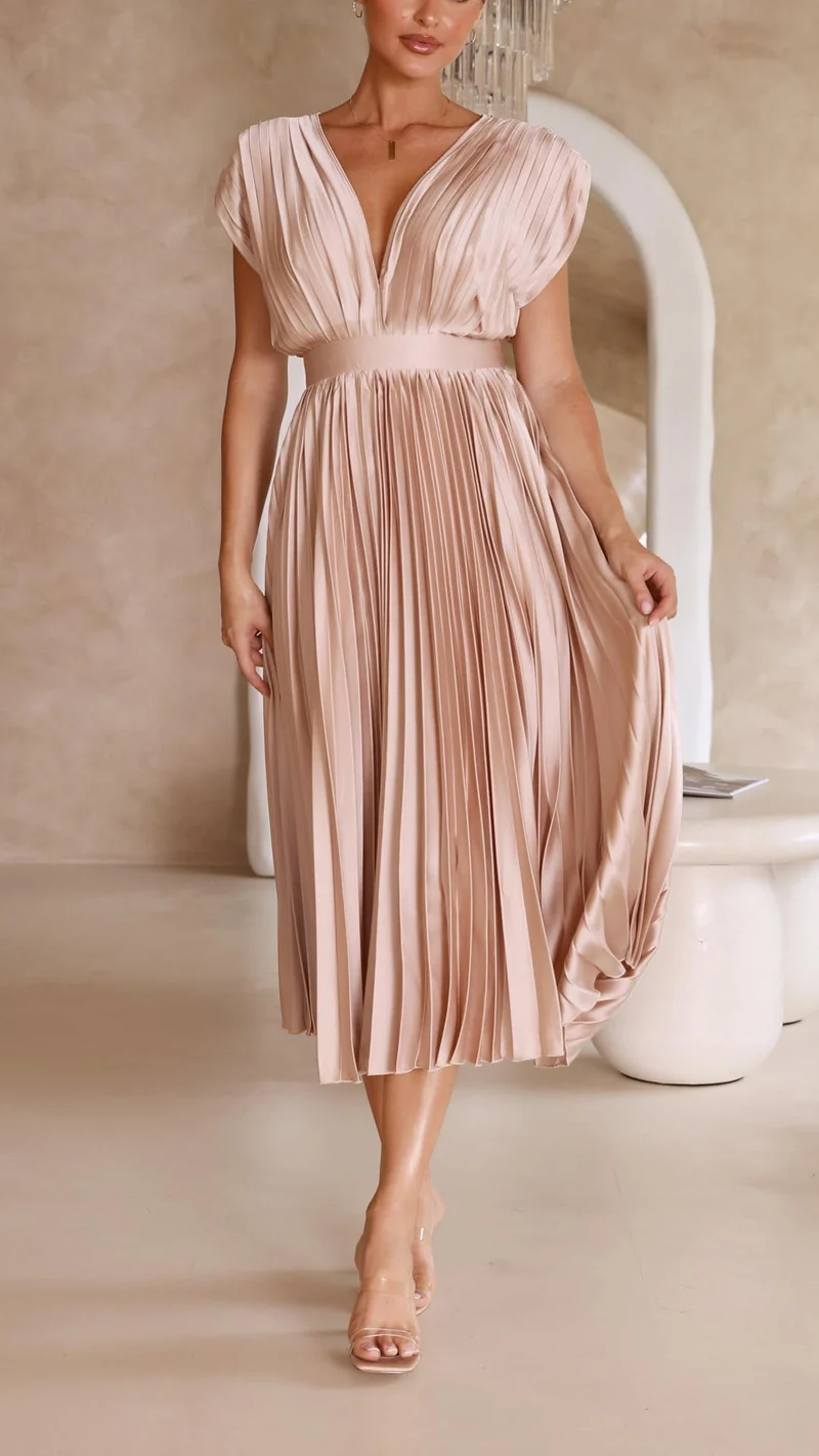 Ella – Elegantes plissiertes Maxikleid für Damen
